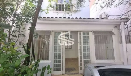 Espaco Amplo para Locacao: 214m2, 5 Dormitorios, 2 Suites, Varanda e Muito Mais!
