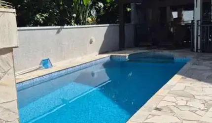 Casa com área de lazer completa - Residencial Guaratuba II