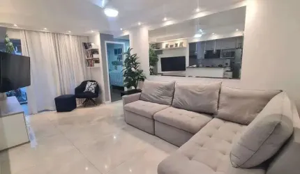 Lindo apartamento á venda com 2 dormitórios 64m2
