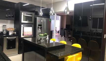 Um Sobrado Moderno em Moema com Lazer Completo