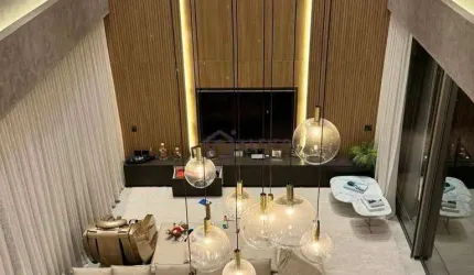 Casa de alto padrão à venda em Alphaville, se você busca sofisticação, qualidade e um acabamento realmente raro, esta é a oportunidade perfeita!