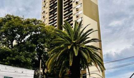 Apartamento cobertura duplex com área total de 281,31 m², sendo 218,47 m², de área privativa no centro de Maringá/PR. Edifício Marquês D’Herval   Valor: De R$ 850.000,00              Por: R$ 650.000,0