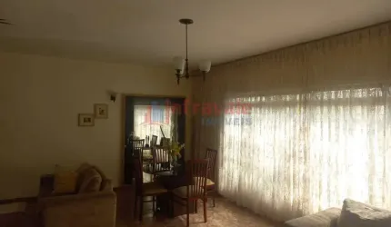 Casa com 2 quartos, Jardim Pereira do Amparo, Jacareí - R$ 700 mil, Cod: 13659