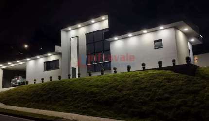 Casa de Condomínio com 3 dorms, Jardim Brasil, Atibaia - R$ 1.75 mi, Cod: 13317