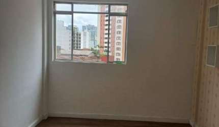 Apartamento à venda na Aclimação, São Paulo