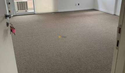 Sala Comercial/conjunto 37mts na Silva Bueno