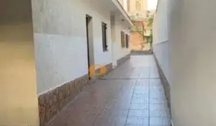 Oportunidade Única! Casa Térrea Espaçosa no Coração do Ipiranga