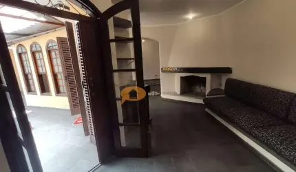 Casa com 3 suítes, 220m² - Jardim Paraíso.