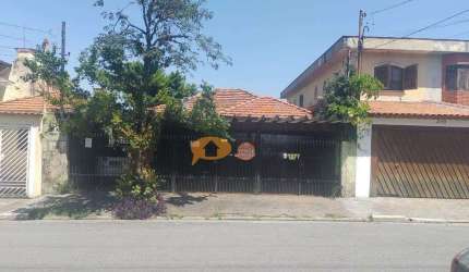 Casa a venda com 03 dormitórios e 03 vagas - jardim Maristela