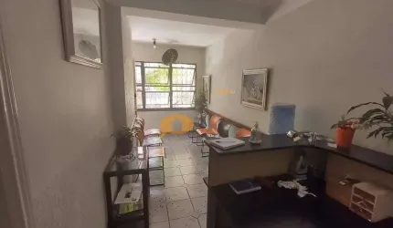 Sobrado a venda com 08 salas e 02 vagas