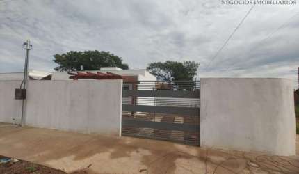 Casa para Venda em Várzea Grande, OURO VERDE, 2 dormitórios, 1 banheiro, 4 vagas