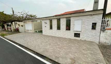 CASA 03 DORMITÓRIOS À VENDA, R$ 950.000,00 BAIRRO GRAVATÁ EM NAVEGANTES