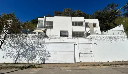 Casa Alto Padrão com Vista para Praça JK – Centro-Sul de BH
