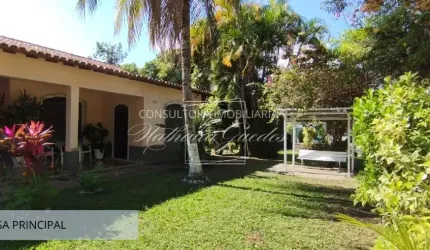 Linda casa no Coqueiral – Mais de 1.000 m² de Puro Verde