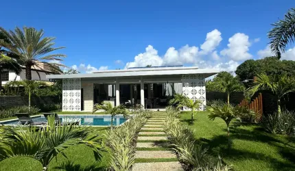 Casa de Praia à venda por R$ 4.800.000,00 em Itacimirim no condomínio Enseada Praia da Espera - CEPE - Camaçari - Bahia