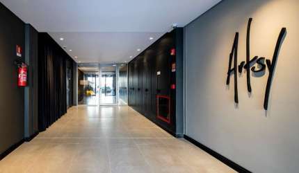 Apartamento com 2 quartos à venda na Rua General Lima e Silva, 594, Centro Histórico, Porto Alegre por R$ 699.000