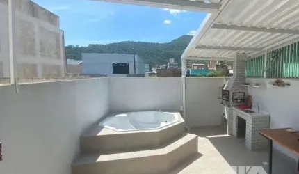 Sobrado para venda tem 107 metros quadrados com 2 suites em Rio Pequeno - Camboriú - SC