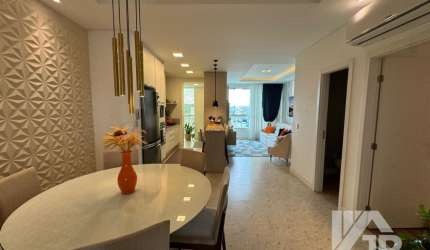 Lindo apartamento com 3 quartos sendo 2 suites e 2 vagas de garagem - Todo mobiliado