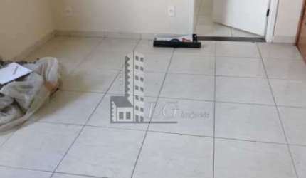 Apartamento com 2 quartos para alugar na Rua Cesário Machado, Quintino Bocaiúva, Rio de Janeiro, 55 m2 por R$ 690