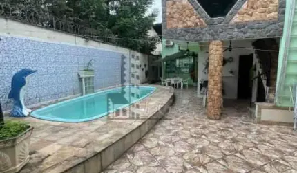 Casa com 4 quartos à venda na Rua Carajás, Vila Kosmos, Rio de Janeiro, 230 m2 por R$ 850.000