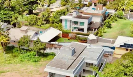 VENDO CASA DUPLEX COM 8 SUÍTES EM GUARAJUBA
