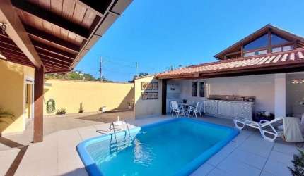 Casa com 3 quartos para alugar na Barra da Lagoa, Florianópolis  por R$ 7.400