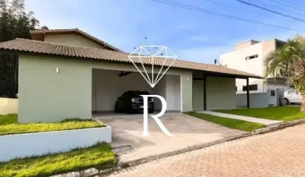 Casa em condomínio fechado com 3 quartos à venda no Cachoeira do Bom Jesus, Florianópolis  por R$ 1.853.940