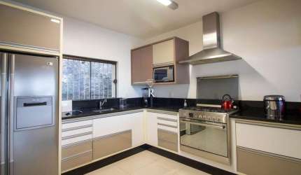 Casa em condomínio fechado com 3 quartos à venda no Sambaqui, Florianópolis  por R$ 2.800.000