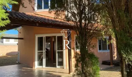 Casa com 2 quartos à venda no Carianos, Florianópolis  por R$ 850.000