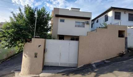 Casa com 3 quartos à venda no Centro, Florianópolis  por R$ 1.275.000
