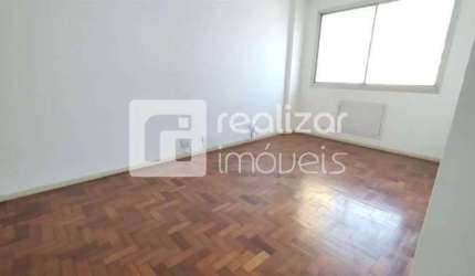 Apartamento com 2 quartos para alugar no Centro, Florianópolis  por R$ 4.200