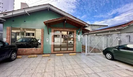 Casa comercial para alugar no Estreito, Florianópolis  por R$ 5.500