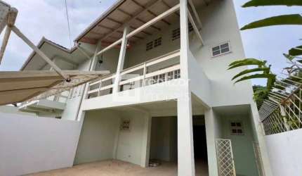 Casa com 1 quarto para alugar no Rio Tavares, Florianópolis  por R$ 4.300
