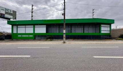 Prédio para alugar no Capoeiras, Florianópolis  por R$ 18.000