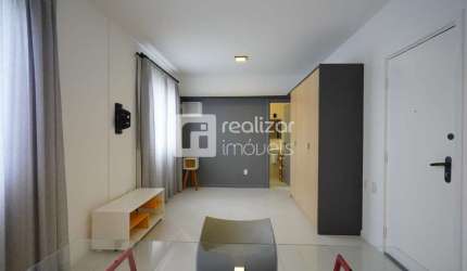 Apartamento com 1 quarto para alugar no Centro, Florianópolis  por R$ 2.300