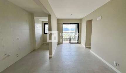 Apartamento com 2 quartos para alugar no Centro, Florianópolis  por R$ 6.000