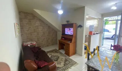 CASA À VENDA NO PORTINHO - CONDOMÍNIO FECHADO