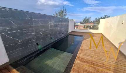 Triplex de Luxo em Condomínio em Unamar