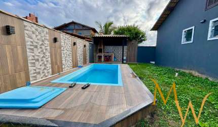 Casa em Unamar condomínio fechado