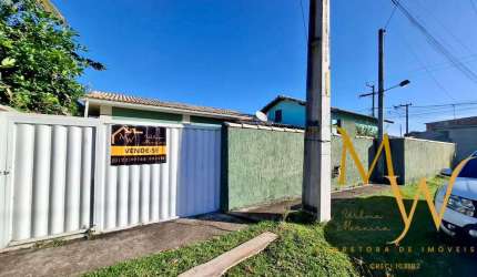 Casa à venda na rua do DPO em Unamar, Cabo Frio