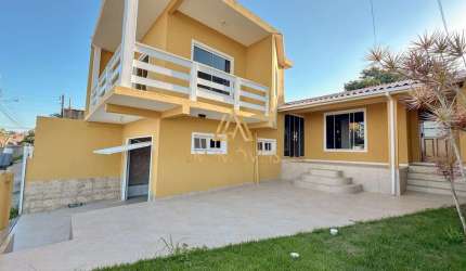 Casa de alvenaria a venda próximo a Praia do Porto e a poucos minutos do centro.