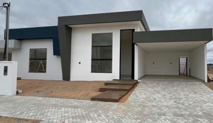 Casa no Condominio Campos do conde
