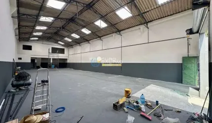 Ótima oportunidade! Galpão com 385m² Energia trifásica