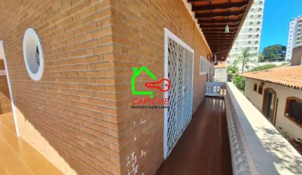 Imperdível! Casa à venda no Centro de Vinhedo-SP com 3 quartos, 1 suíte e 289m² de área. Agende sua visita hoje!