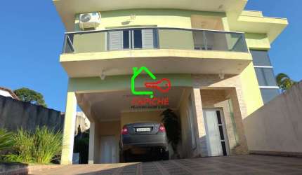 Venda de Casa em Condomínio em Vinhedo-SP, 3 Quartos e 1 Suíte, 200m², Bairro Caixa D´água.