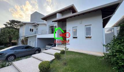 Luxuosa Casa de 3 Quartos em Condomínio de Alto Padrão em Vinhedo-SP, Bairro Pinheirinho: 3 suítes, 2 salas, 5 banheiros, 4 vagas, 226m².