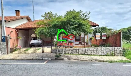 Imperdível! Casa à venda em Vinhedo-SP, bairro Santa Rosa. 3 quartos, 1 suíte, 2 salas, 3 banheiros, 4 vagas, 180m².