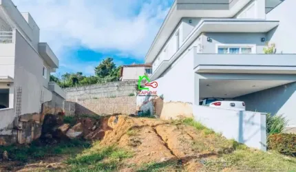 Terreno em condomínio à venda em Vinhedo-SP, bairro Bosque, com 250,00 m² de área. Adquira já o seu!