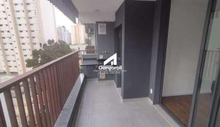 Apartamento com Ótima Localização