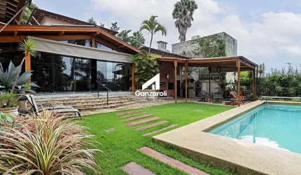 Casa com lazer completo e privacidade no Pacaembu